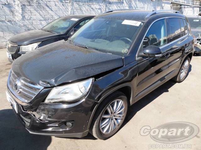2011 VOLKSWAGEN TIGUAN 