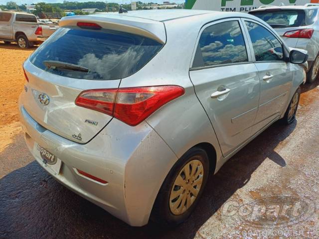2014 HYUNDAI HB20 