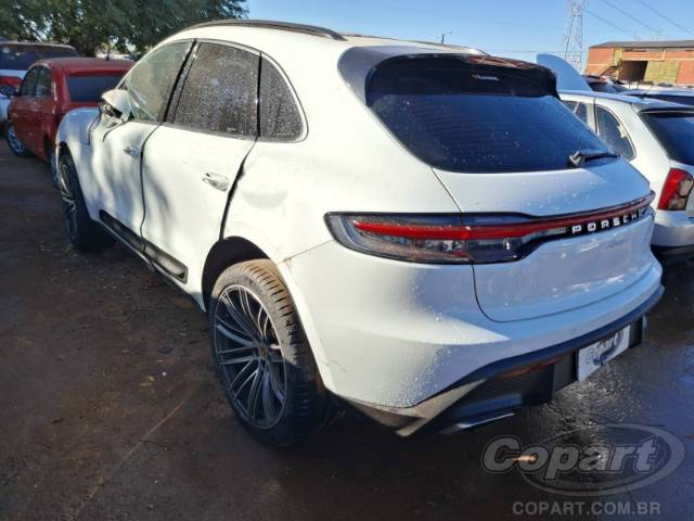 2024 PORSCHE MACAN 