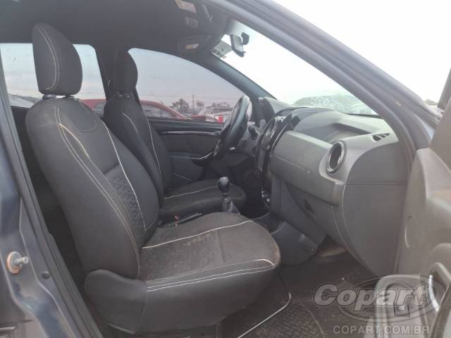 2016 RENAULT DUSTER OROCH 