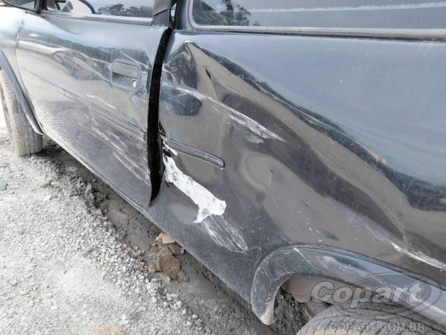 1998 CHEVROLET CORSA 