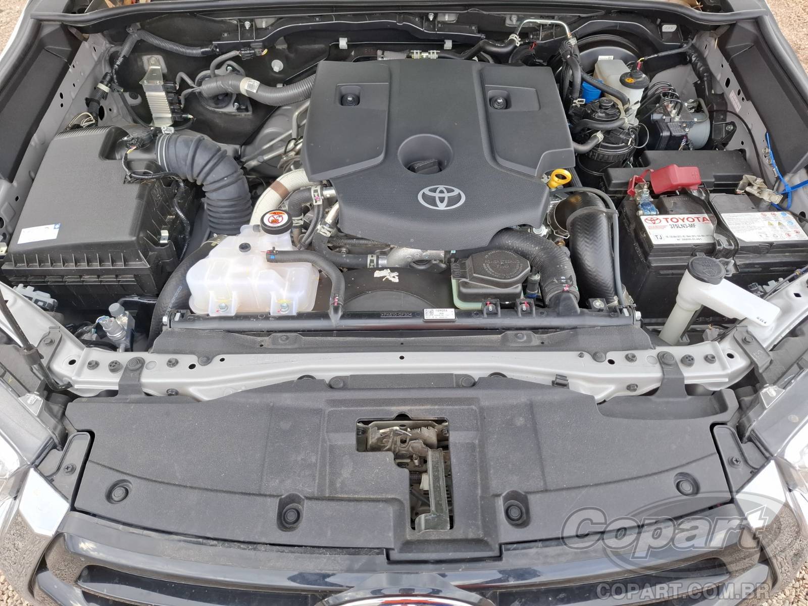 Foto 7 de 10: 2025 TOYOTA HILUX CD