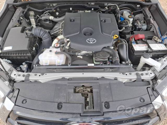 2025 TOYOTA HILUX CD 