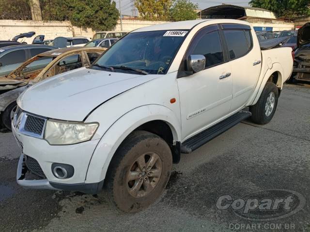 2013 MITSUBISHI L200 TRITON 