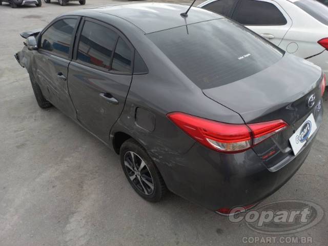 2022 TOYOTA YARIS SEDA 