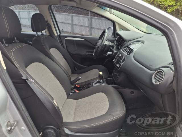 2016 FIAT LINEA 