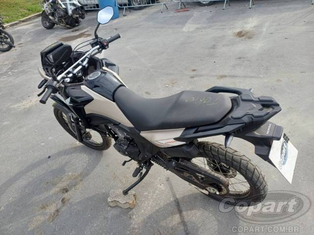 2026 HONDA XRE SAHARA 300 