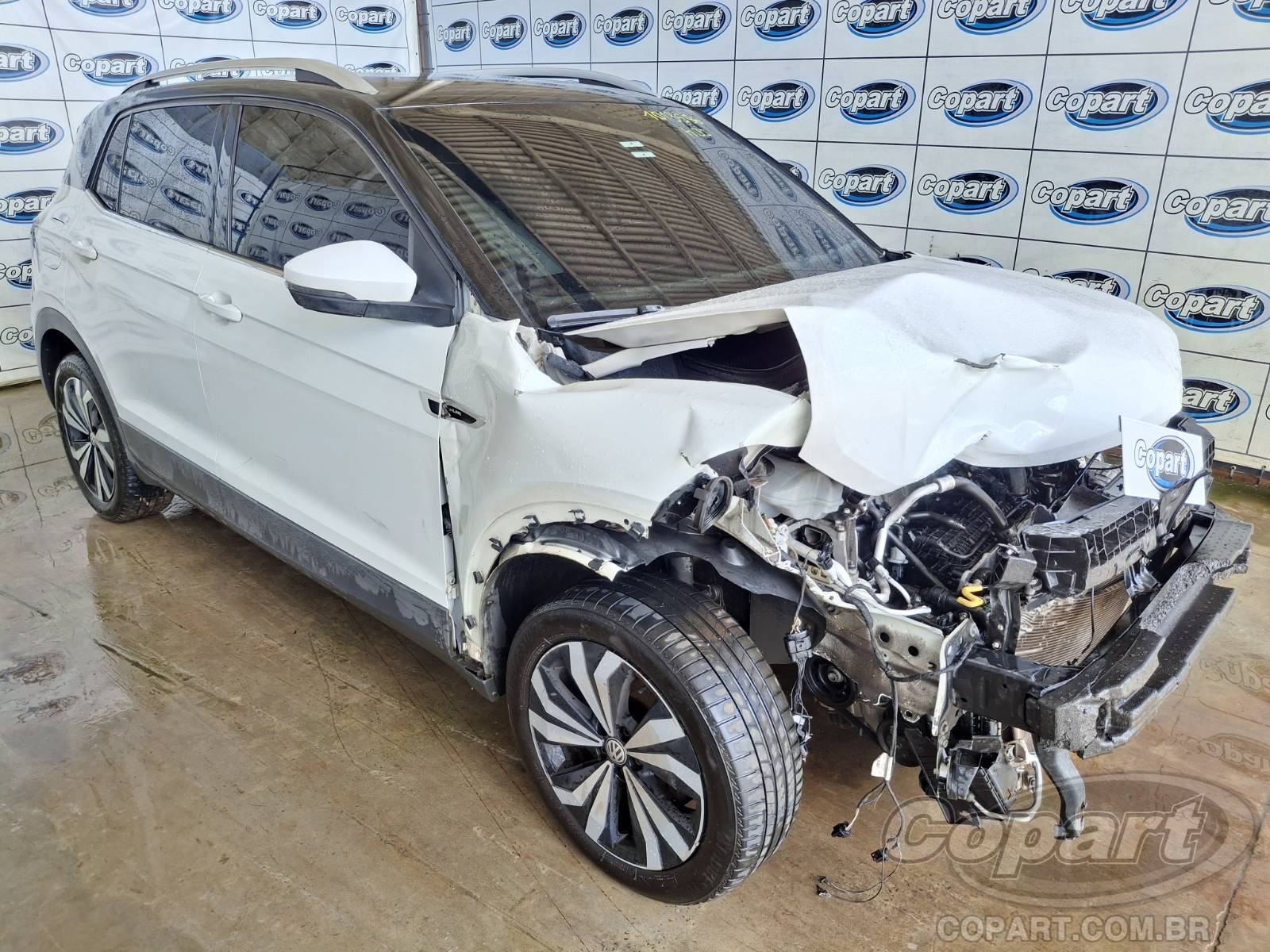 Veículo VW - VolksWagen T-Cross 2021 VOLKSWAGEN T-CROSS T-Cross Highline 250 AT 1.4 16V TSI Turbo 2021 em leilão