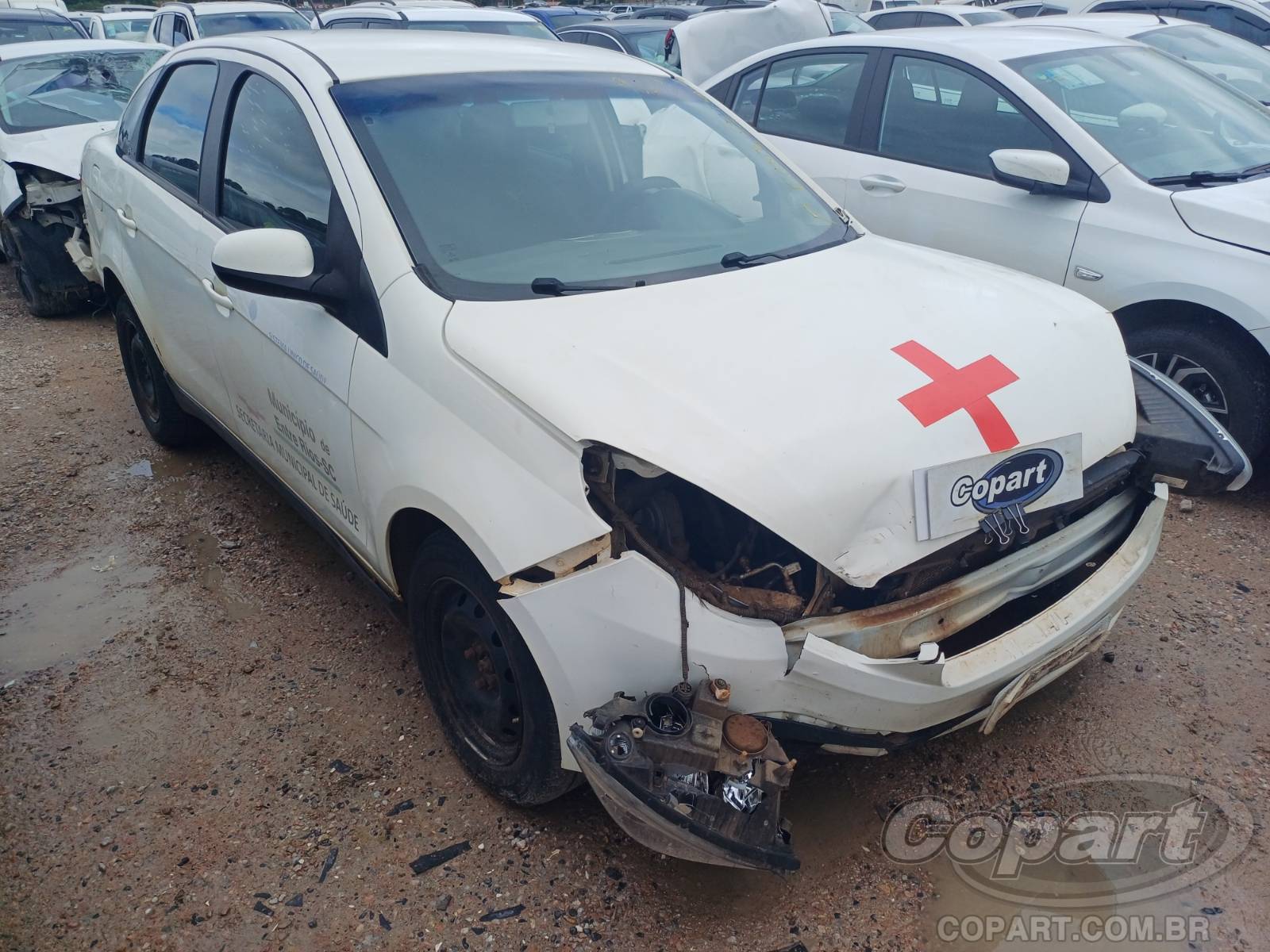 Veículo Fiat Grand Siena Fiat Grand Siena Attractive 1.4 EVO 2018 Médio Dano Frontal 2018 em leilão