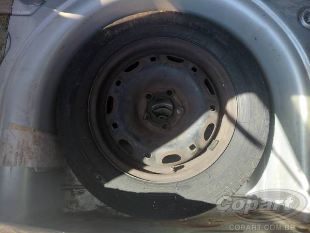 2009 VOLKSWAGEN FOX 