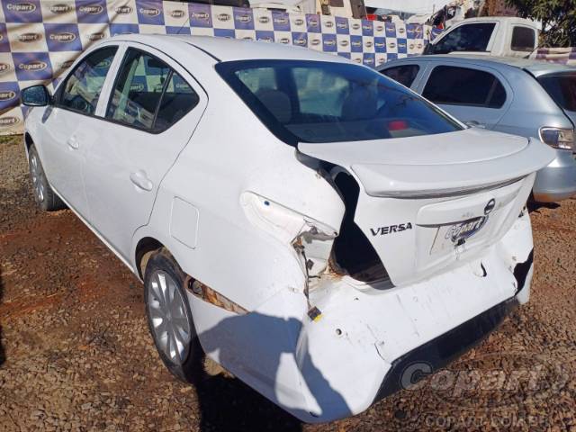 2019 NISSAN VERSA 