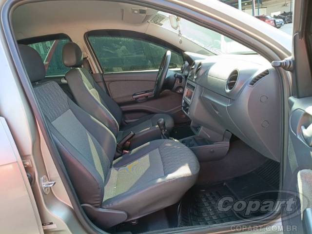 2013 VOLKSWAGEN VOYAGE 