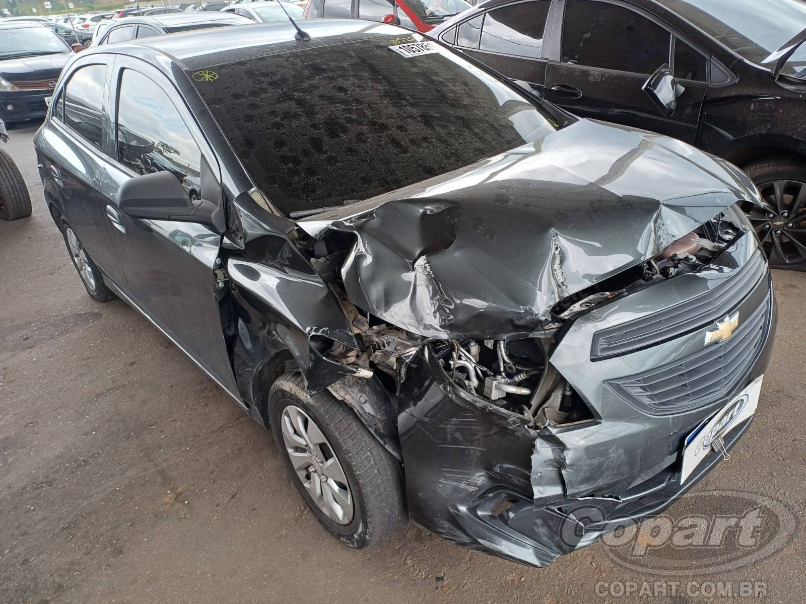 Veículo GM - Chevrolet Onix 2019 CHEVROLET ONIX JOY 1.0 ECO FLEXIVEL ALCOOL/GASOLINA 2019 em leilão