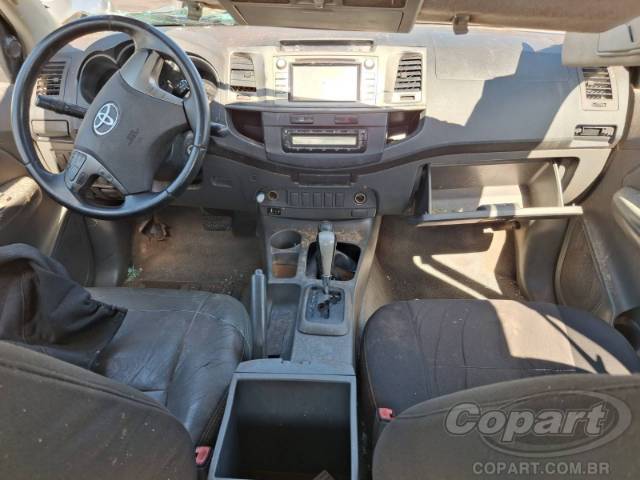 2012 TOYOTA HILUX CD 