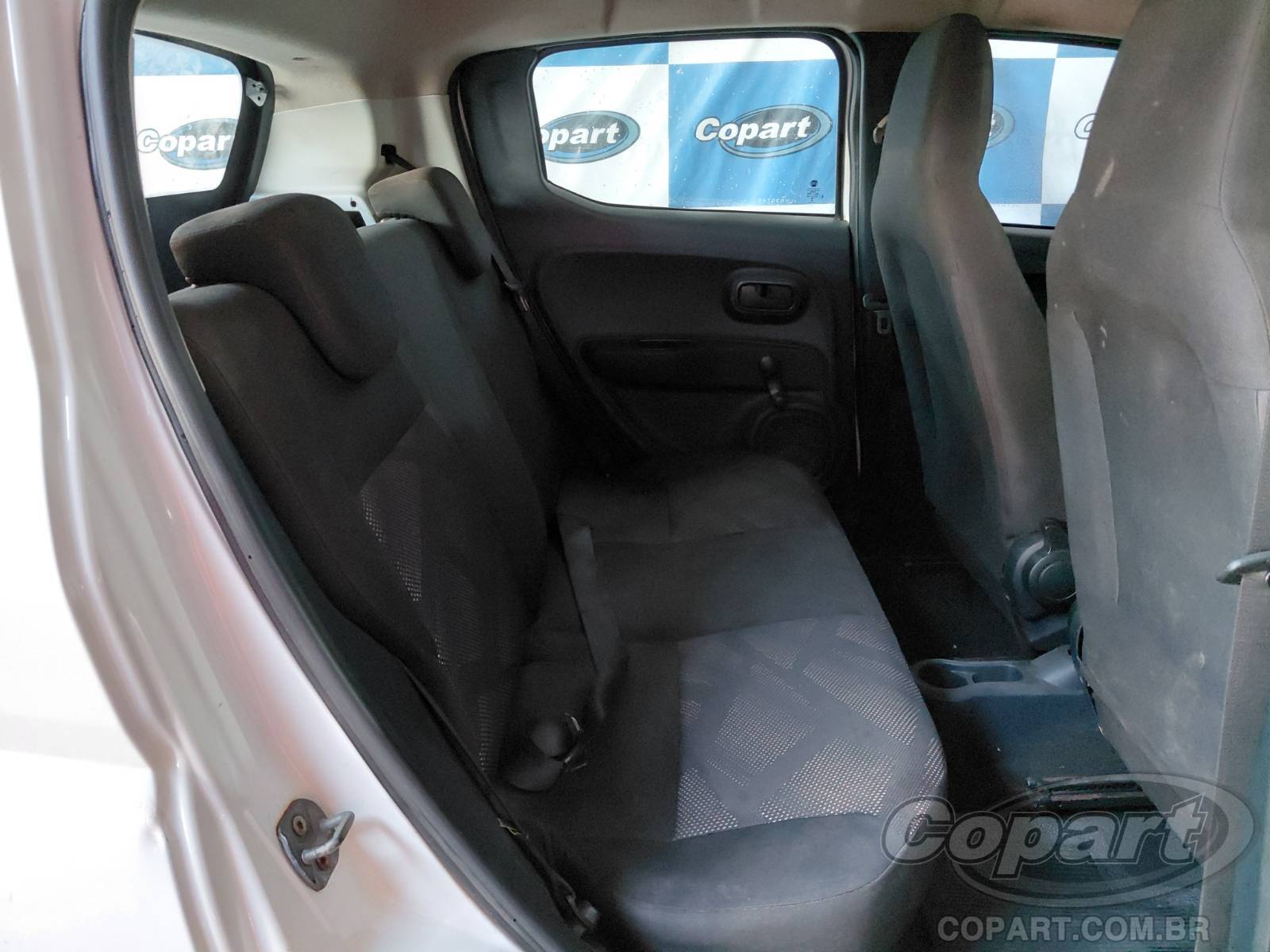 Foto 6 de 10: 2020 FIAT MOBI