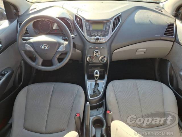 2015 HYUNDAI HB20S 