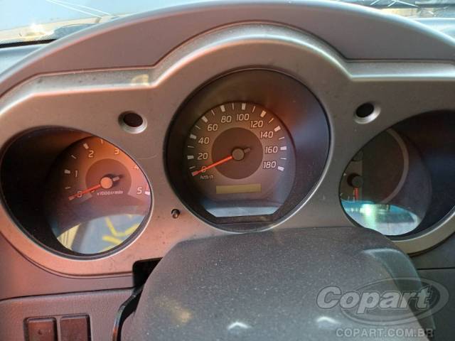 2005 NISSAN FRONTIER CD 