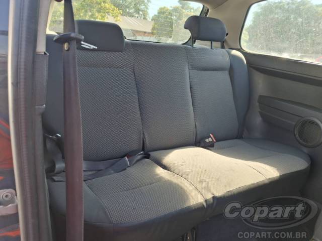 2004 VOLKSWAGEN FOX 