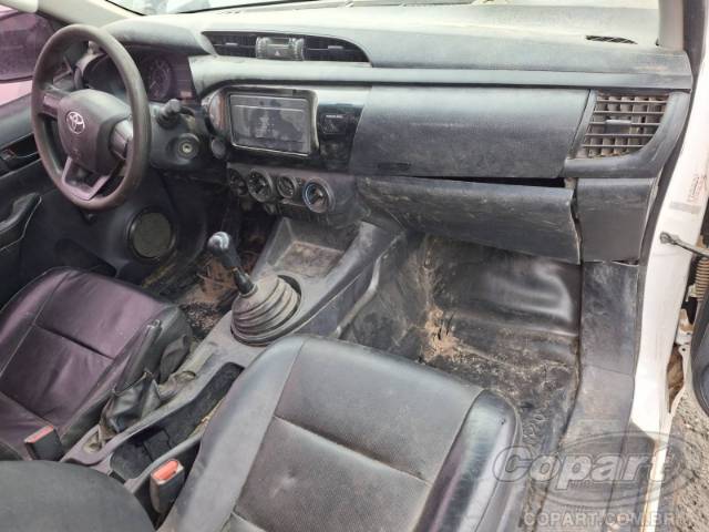 2021 TOYOTA HILUX CS 