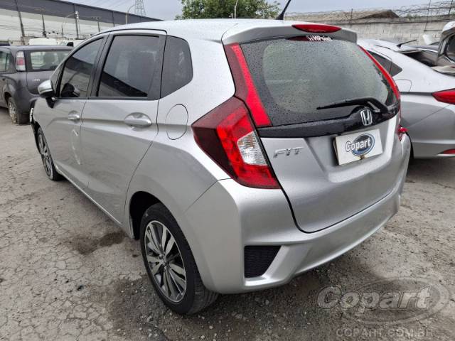 2016 HONDA FIT 