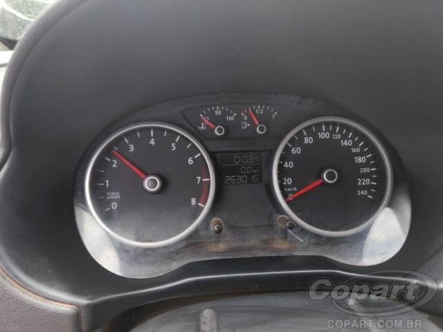 2010 VOLKSWAGEN VOYAGE 