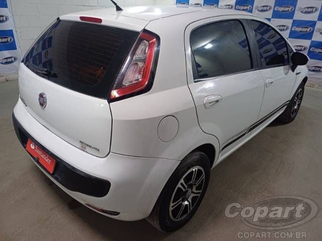 2015 FIAT PUNTO 