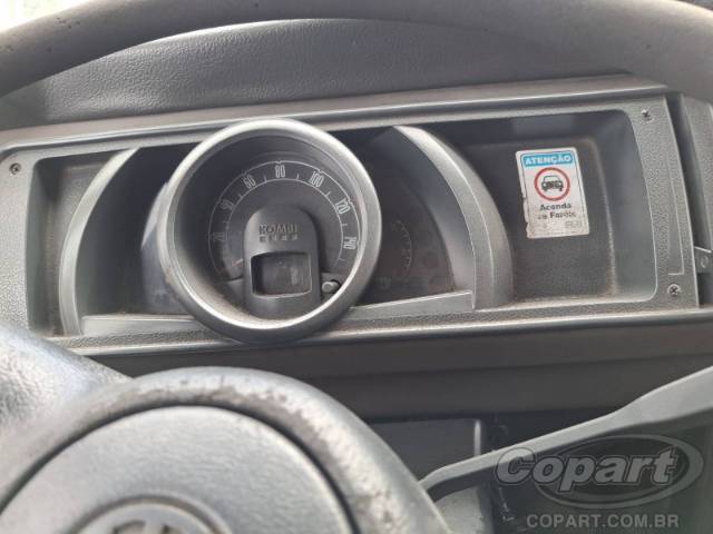 2011 VOLKSWAGEN KOMBI 