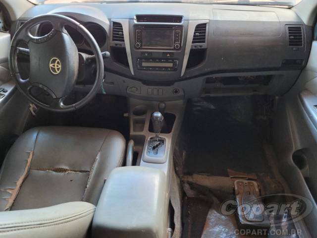 2011 TOYOTA HILUX CD 