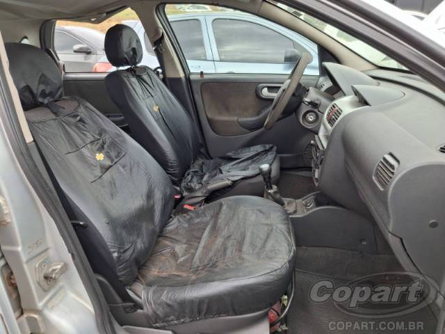 2011 CHEVROLET CORSA SEDAN 