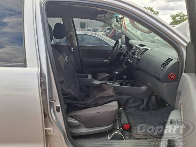 2015 TOYOTA HILUX CD 