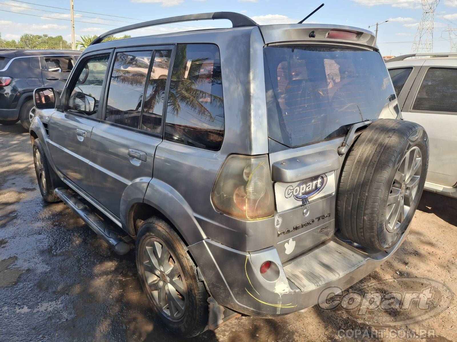 2014 MITSUBISHI PAJERO TR4 — foto 3 de 10