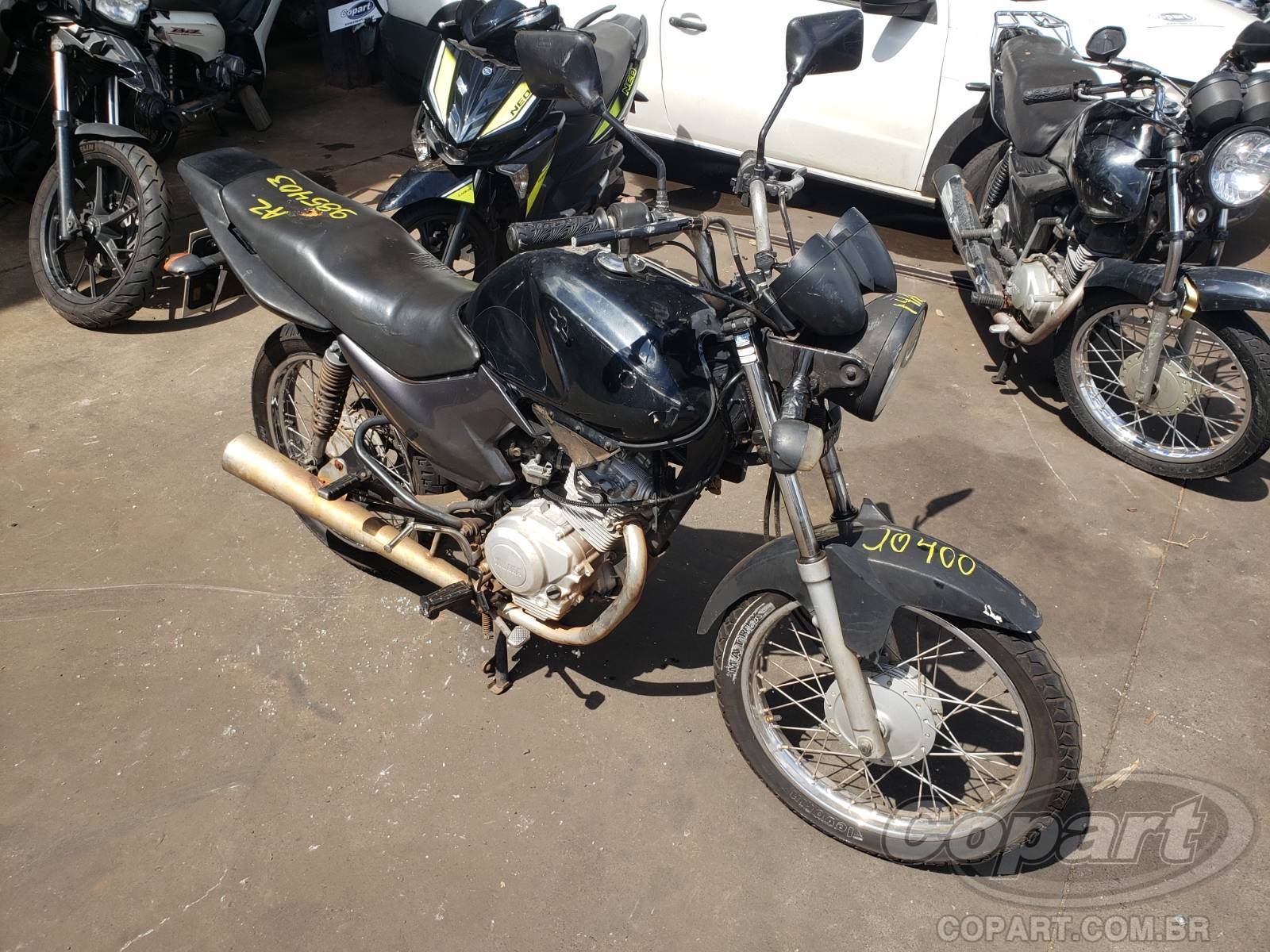Yamaha YBR 125 Factor 2011 Colisão Pequena Monta