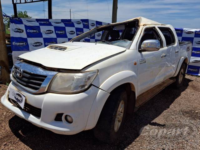 2015 TOYOTA HILUX CD 