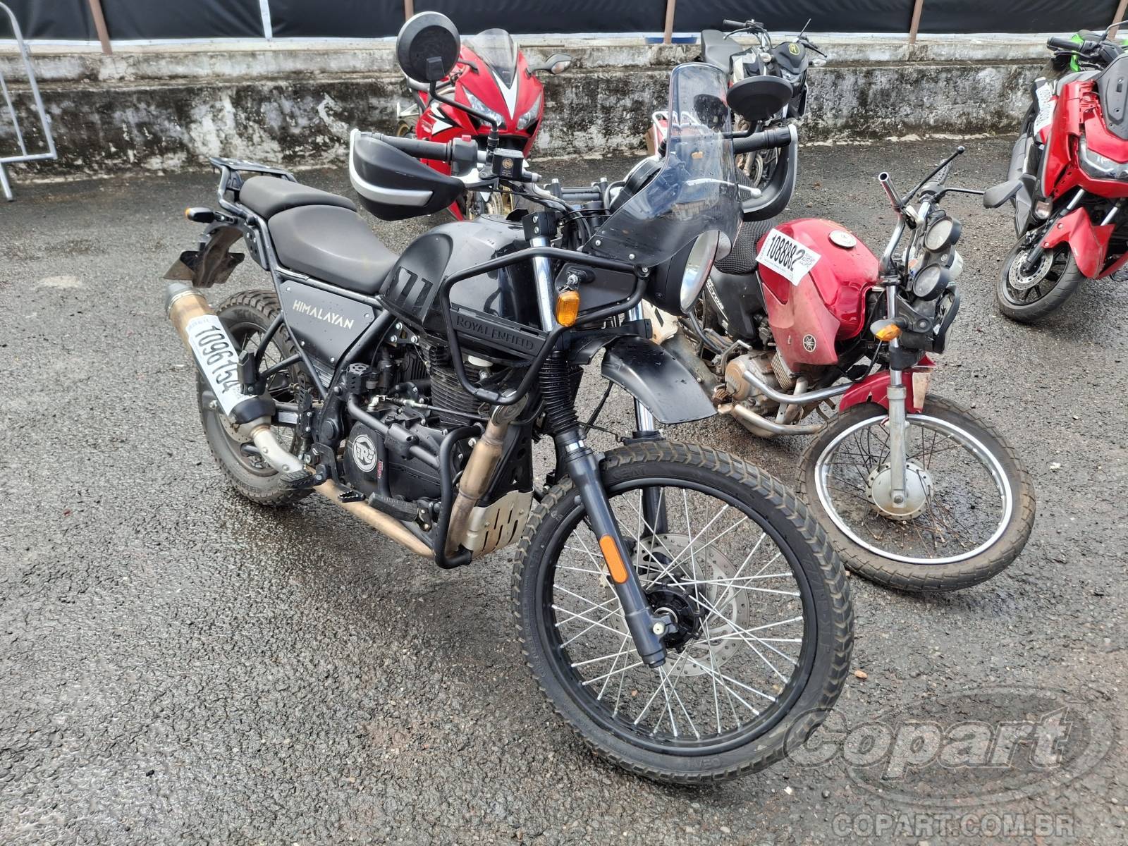 ROYAL ENFIELD HIMALAYAN 2023