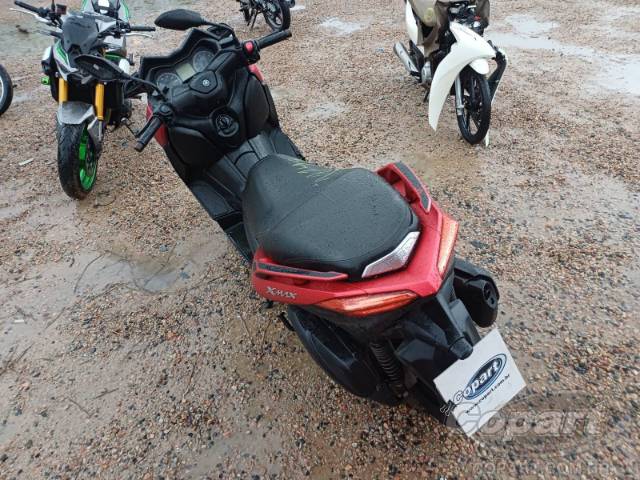 2021 YAMAHA XMAX 