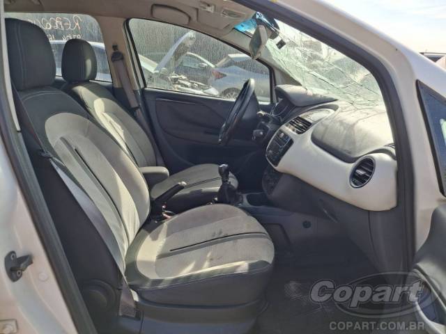2014 FIAT PUNTO 