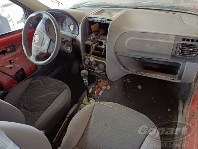 2015 FIAT STRADA 