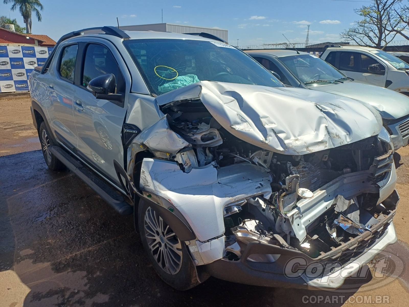 Fiat Strada CD 2023 em leilão