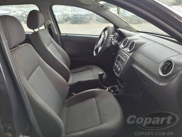 2010 VOLKSWAGEN GOL 