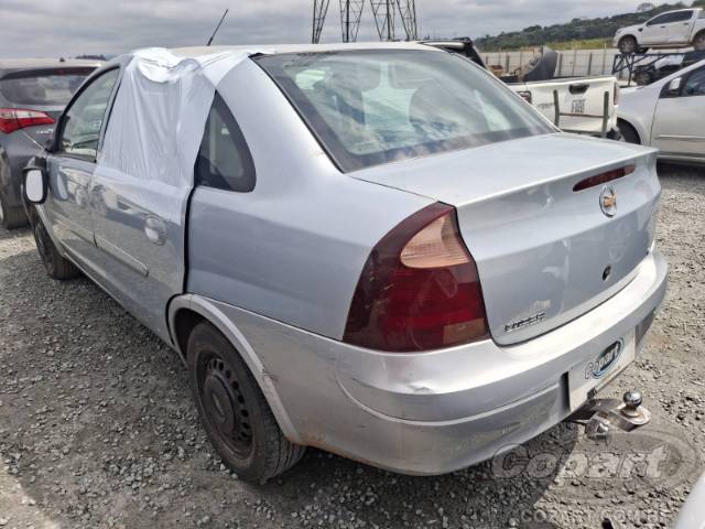 2011 CHEVROLET CORSA SEDAN 