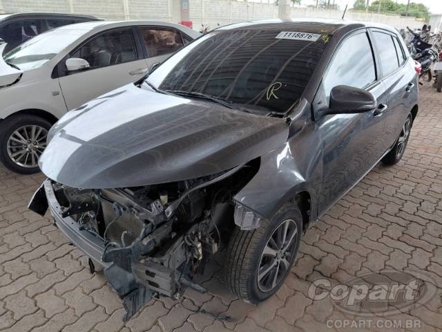 2022 TOYOTA YARIS 