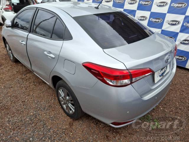 2022 TOYOTA YARIS SEDA 