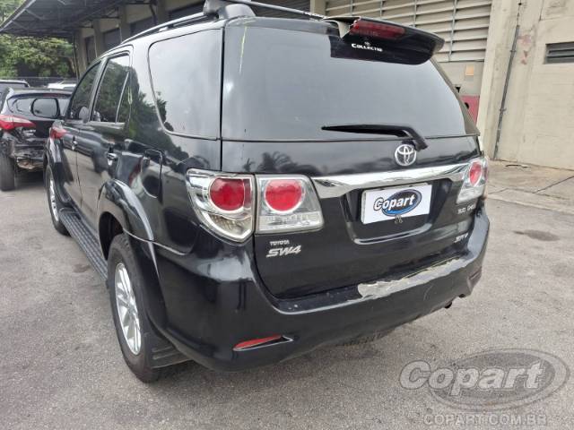 2015 TOYOTA HILUX SW4 