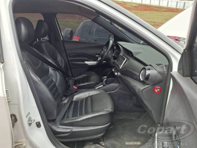 2017 NISSAN KICKS 