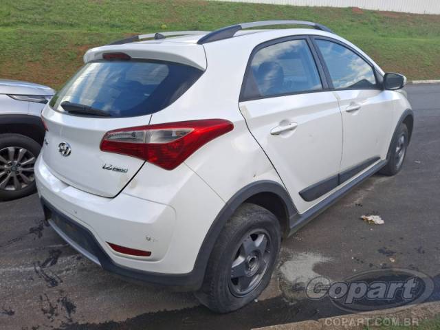 2015 HYUNDAI HB20 
