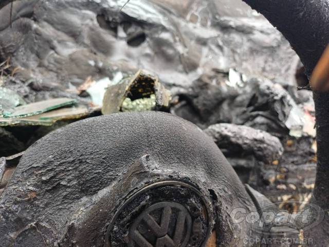 2015 VOLKSWAGEN VOYAGE 