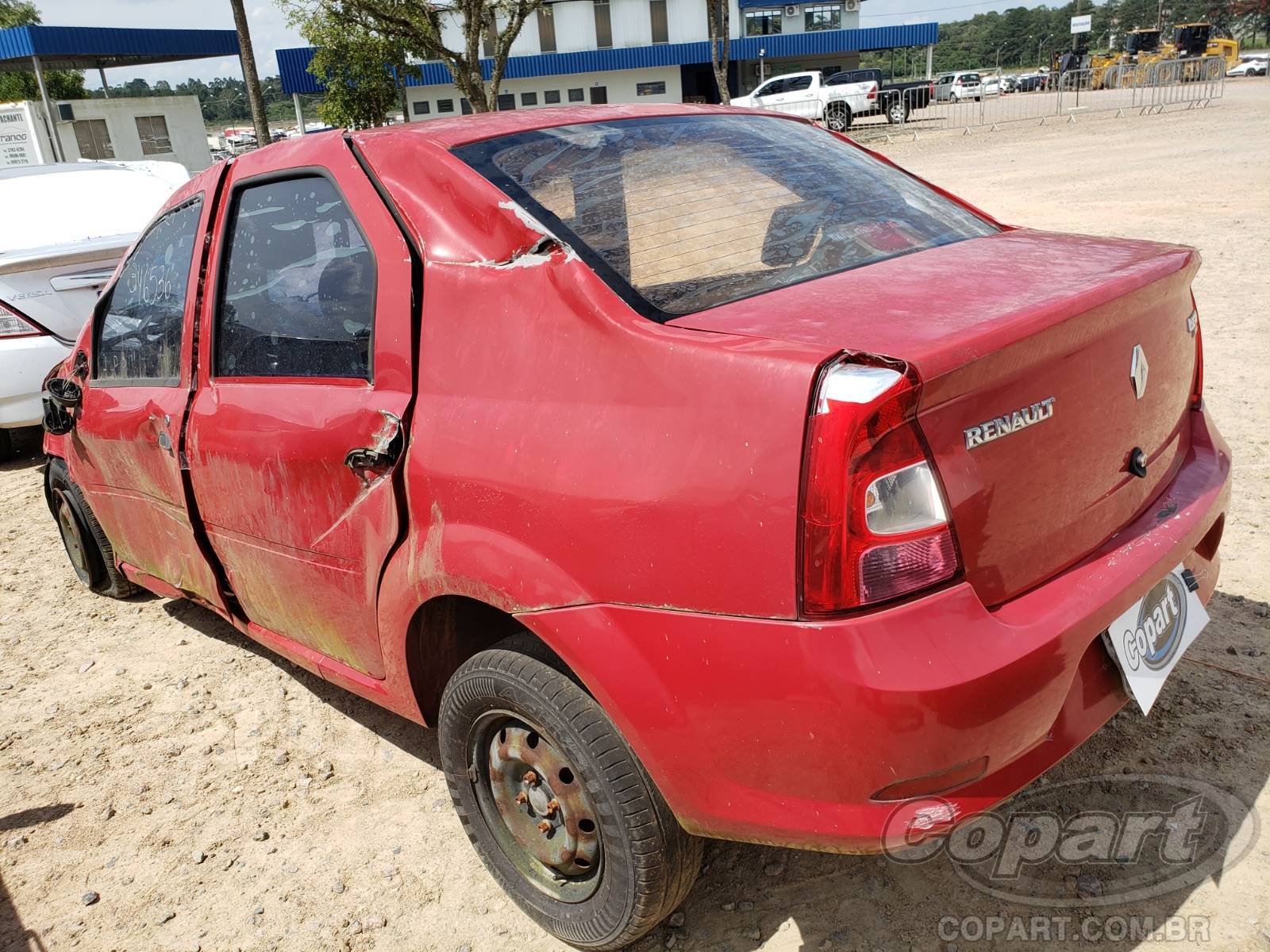Foto 3: 2011 RENAULT LOGAN