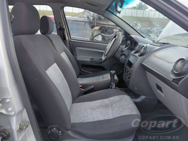 2009 FORD FIESTA 