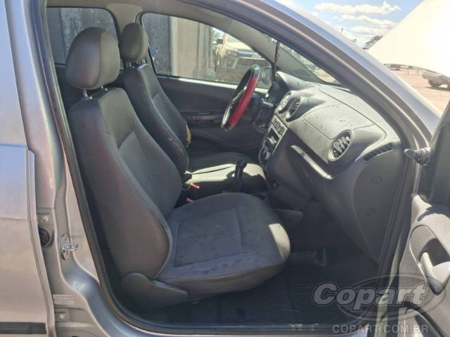2010 VOLKSWAGEN GOL 