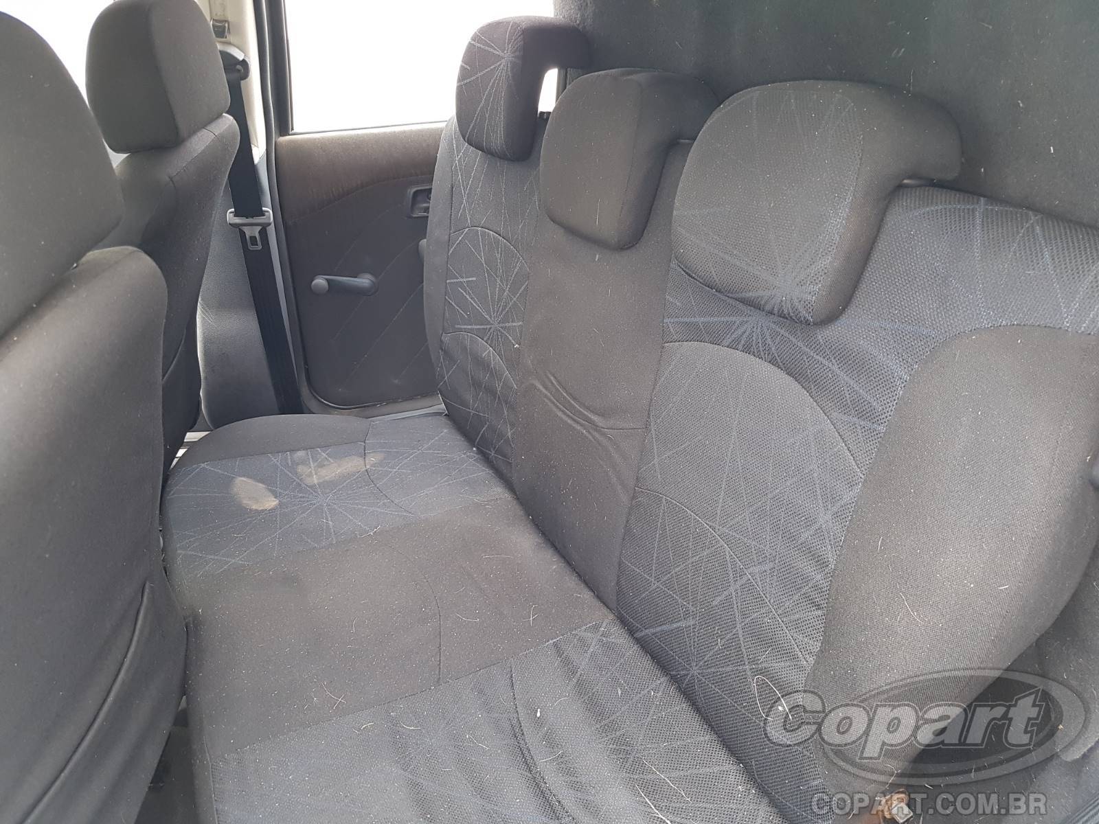 Foto 6 de 10: 2012 FIAT SIENA